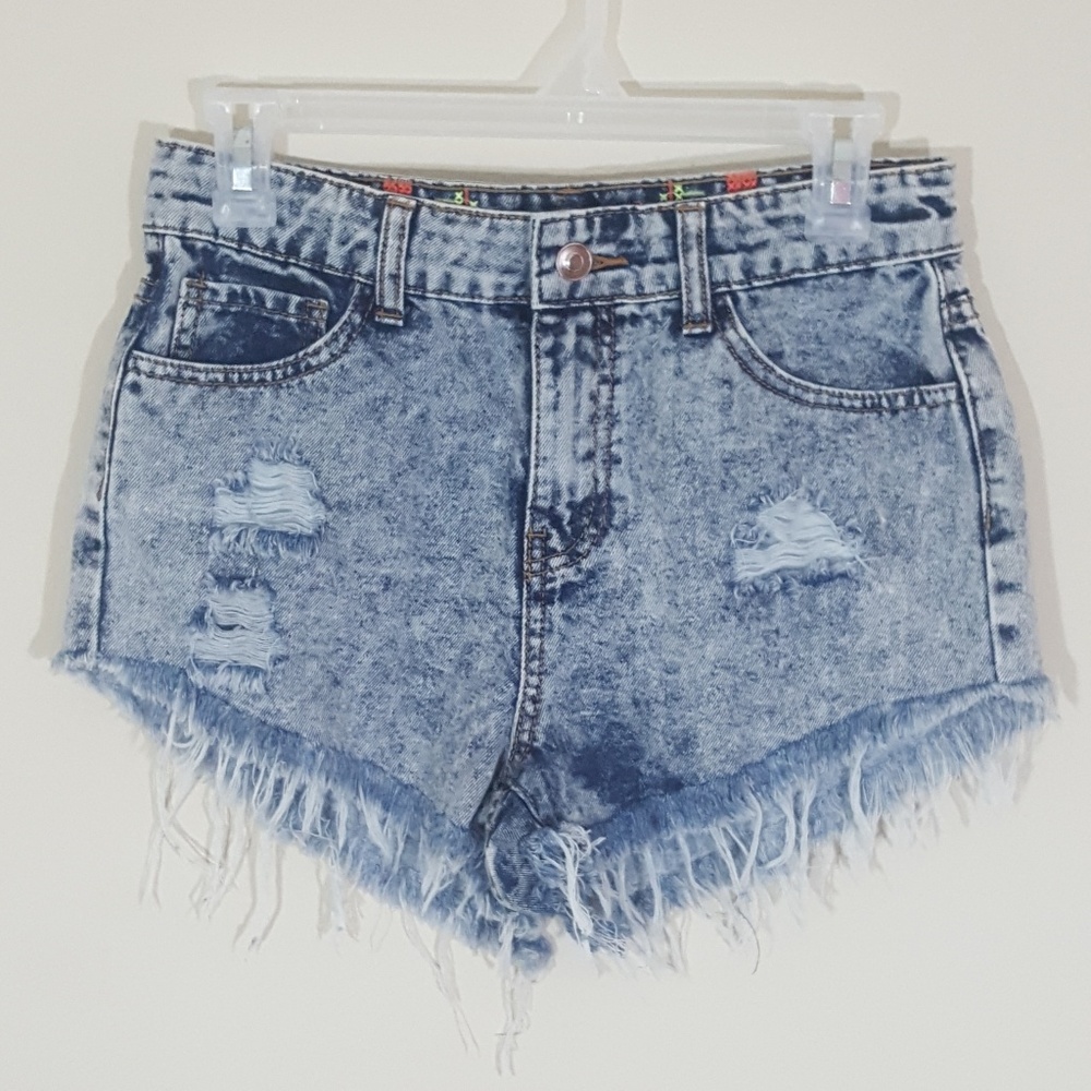NWT Forever 21 Frayed Distressed High Waist Shorts